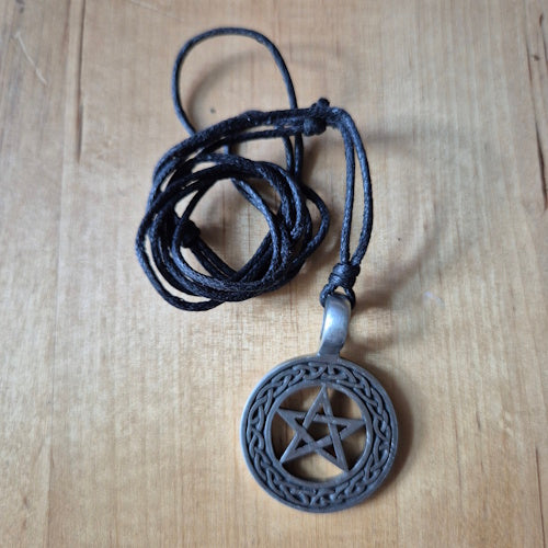 Hangertje  pentagram