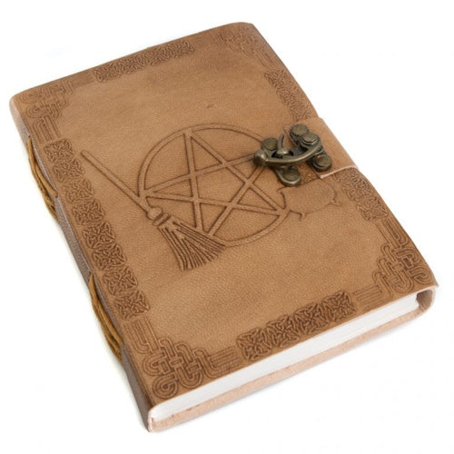 Notitieboek Pentagram & Bezem