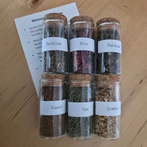 Wicca basis kruidenset - Welvaart en Liefde